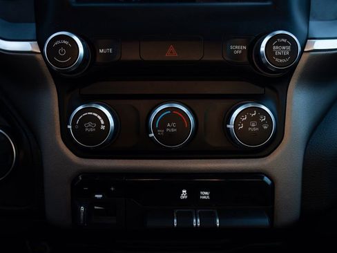 Used 2022 RAM 1500 Big Horn image 15