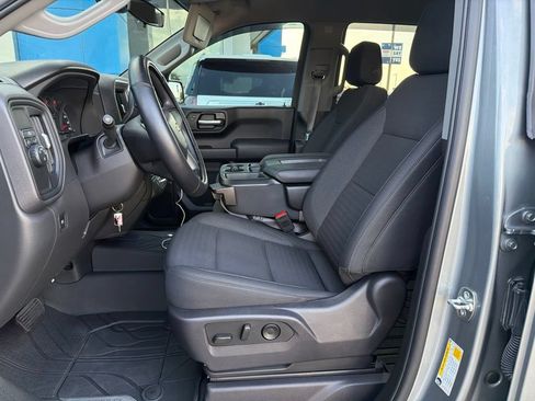 Used 2025 Chevrolet Silverado 1500 Custom w/ Turbomax Blackout Package RWD image 13