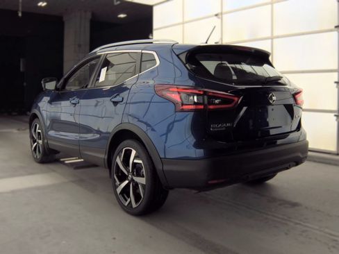 Used 2022 Nissan Rogue Sport SL w/ Premium Package AWD/4WD image 6