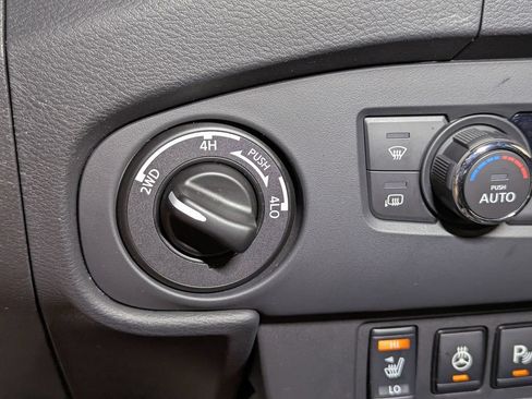 Used 2023 Nissan Frontier PRO-4X w/ Pro Convenience Package AWD/4WD image 29