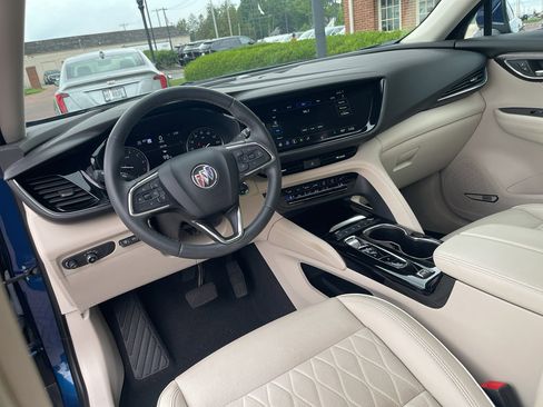 Used 2023 Buick Envision Avenir AWD/4WD image 34