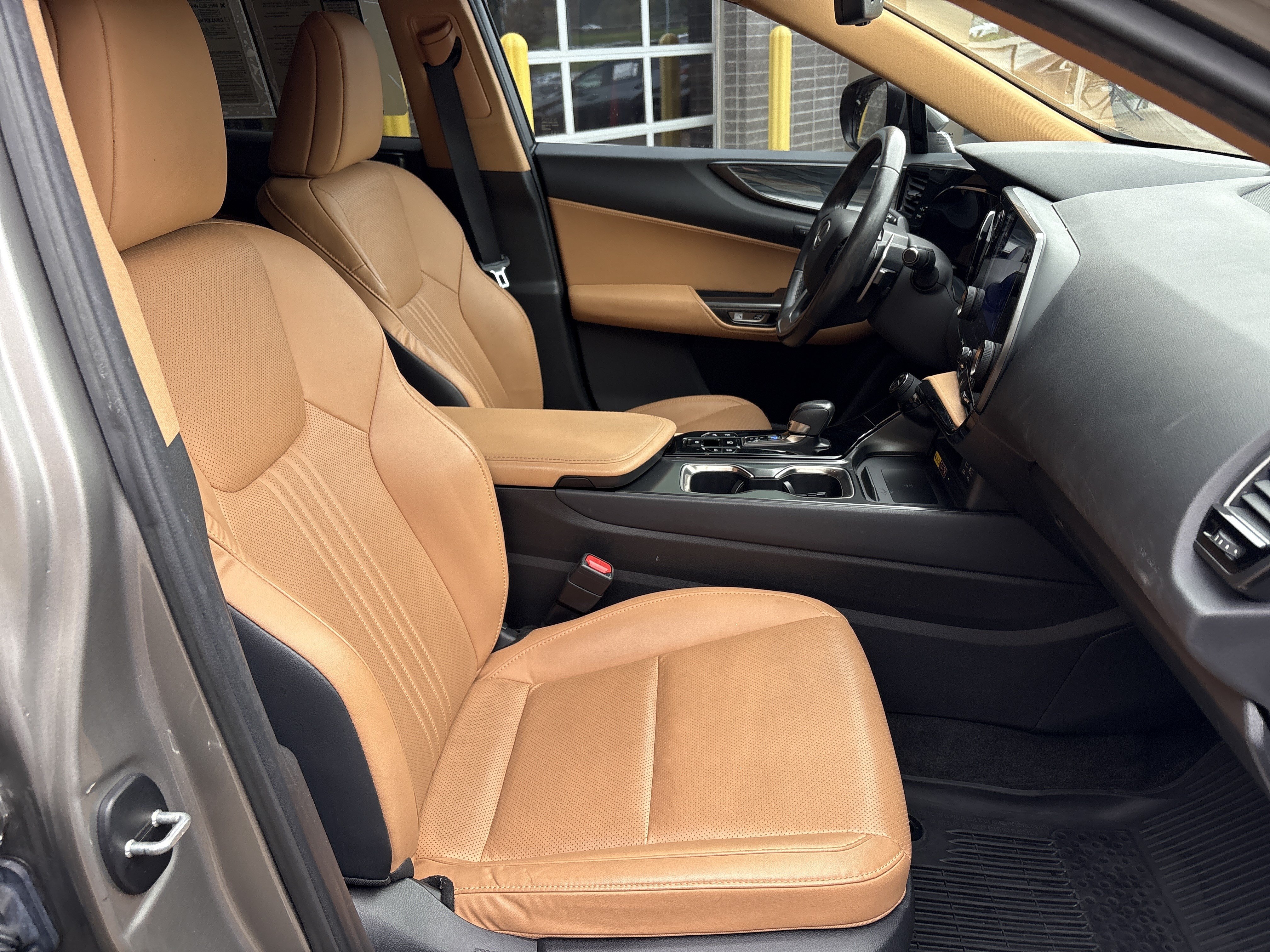 Used 2023 Lexus NX 350 AWD image 33
