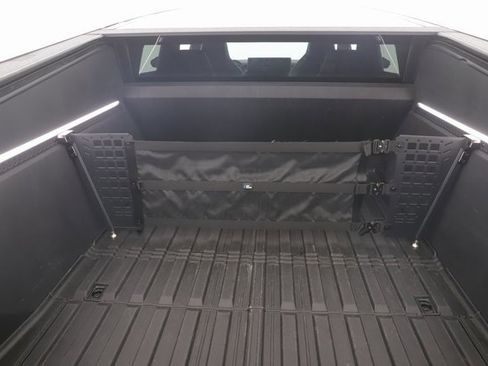 Used 2024 Tesla Cybertruck AWD Crew Cab image 25