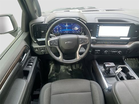 Used 2024 Chevrolet Silverado 1500 LT Trail Boss w/ Convenience Package II image 24