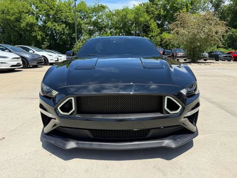 Used 2019 Ford Mustang GT Premium w/ GT Performance Package RWD image 2