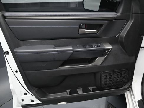 Certified 2026 Toyota Tundra Platinum AWD/4WD image 11