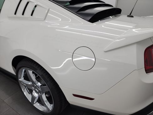 Used 2011 Ford Mustang GT Premium w/ Security Pkg RWD image 44