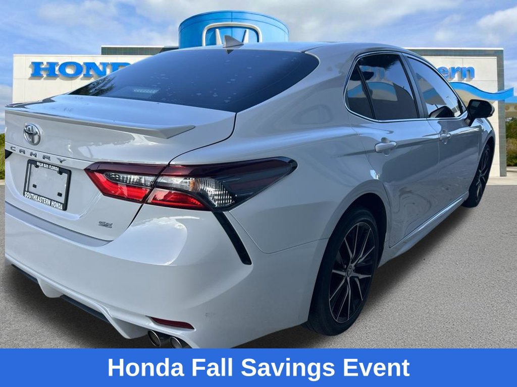 Used 2024 Toyota Camry SE FWD image 9