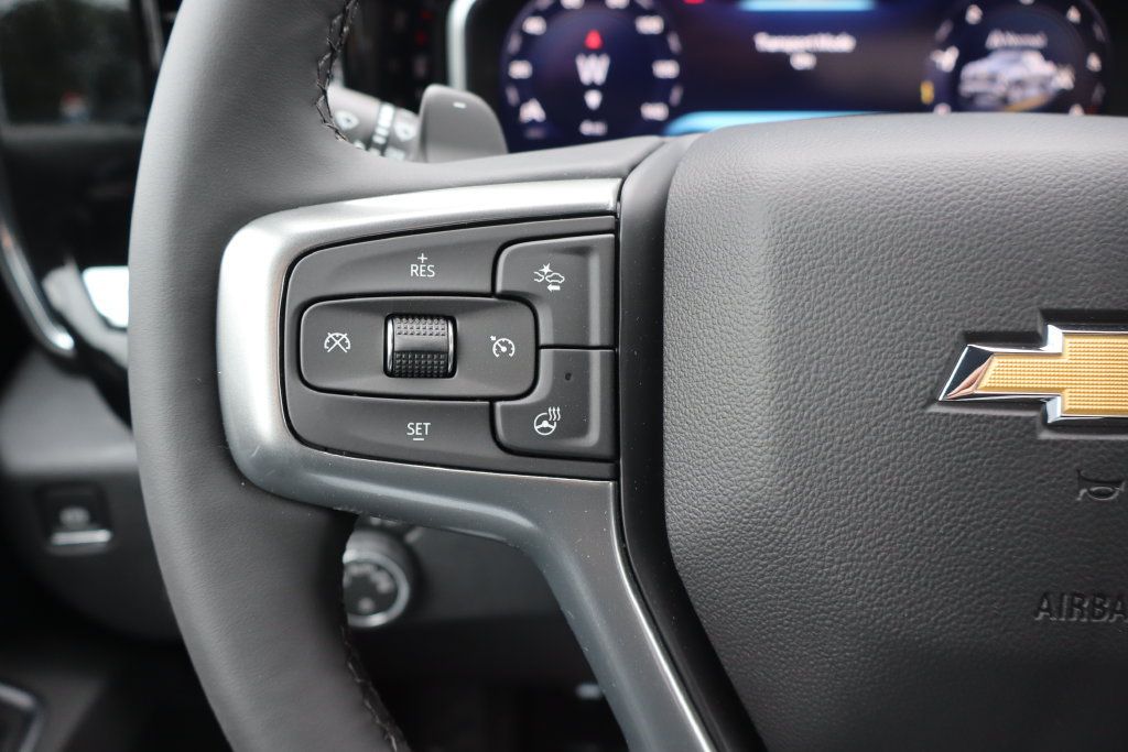 New 2026 Chevrolet Silverado 1500 LT w/ Z71 Off-Road Package AWD/4WD image 8