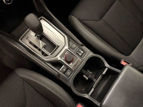 Used 2020 Subaru Forester Premium AWD/4WD image 8