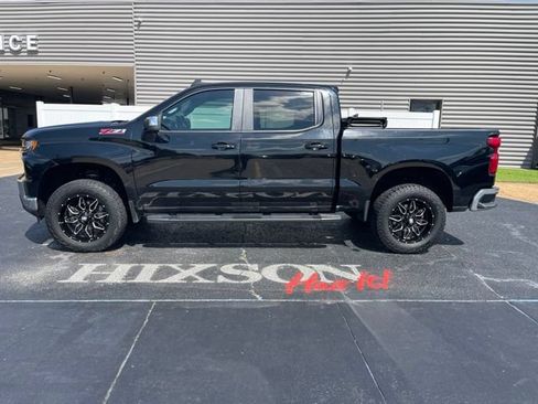 Used 2019 Chevrolet Silverado 1500 LT w/ All-Star Edition AWD/4WD image 2