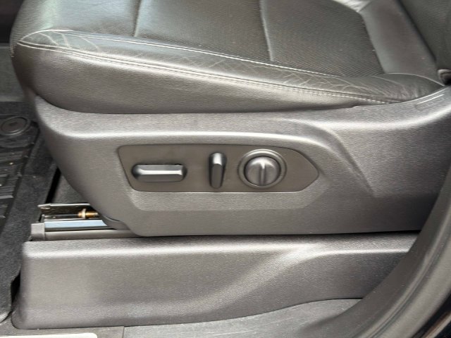 Used 2019 Chevrolet Silverado 1500 LTZ w/ LTZ Plus Package AWD/4WD image 19