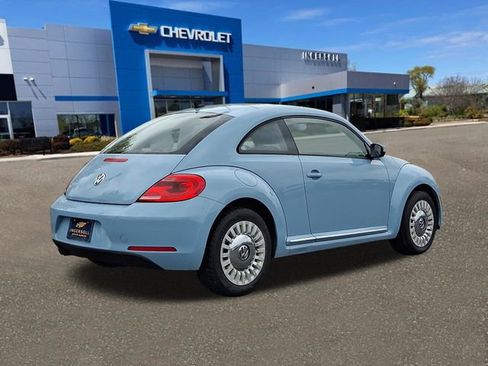 Used 2014 Volkswagen Beetle 1.8T FWD image 25