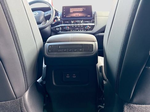 New 2026 Nissan Pathfinder SL w/ Cargo Package FWD image 22