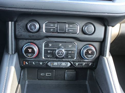 Used 2023 Chevrolet Suburban Premier image 49