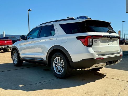 New 2026 Ford Explorer Active w/ Active Comfort Package image 27