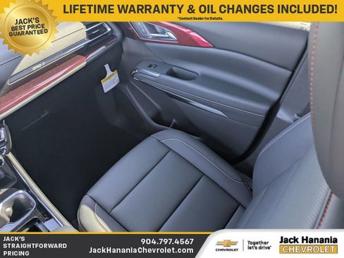 New 2026 Chevrolet Traverse Z71 w/ Driver Confidence Package AWD/4WD image 15