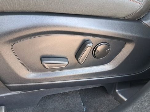 Certified 2025 Ford Explorer Active image 20