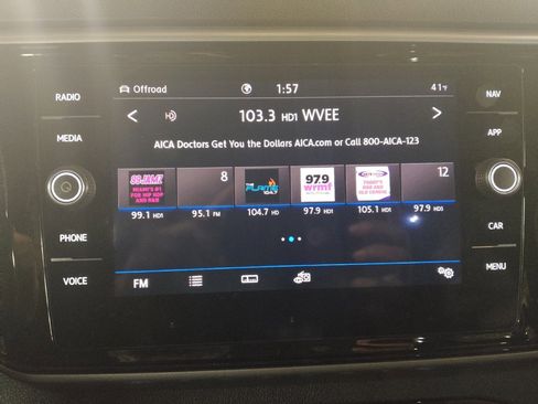 Used 2020 Volkswagen Atlas Cross Sport SEL image 25