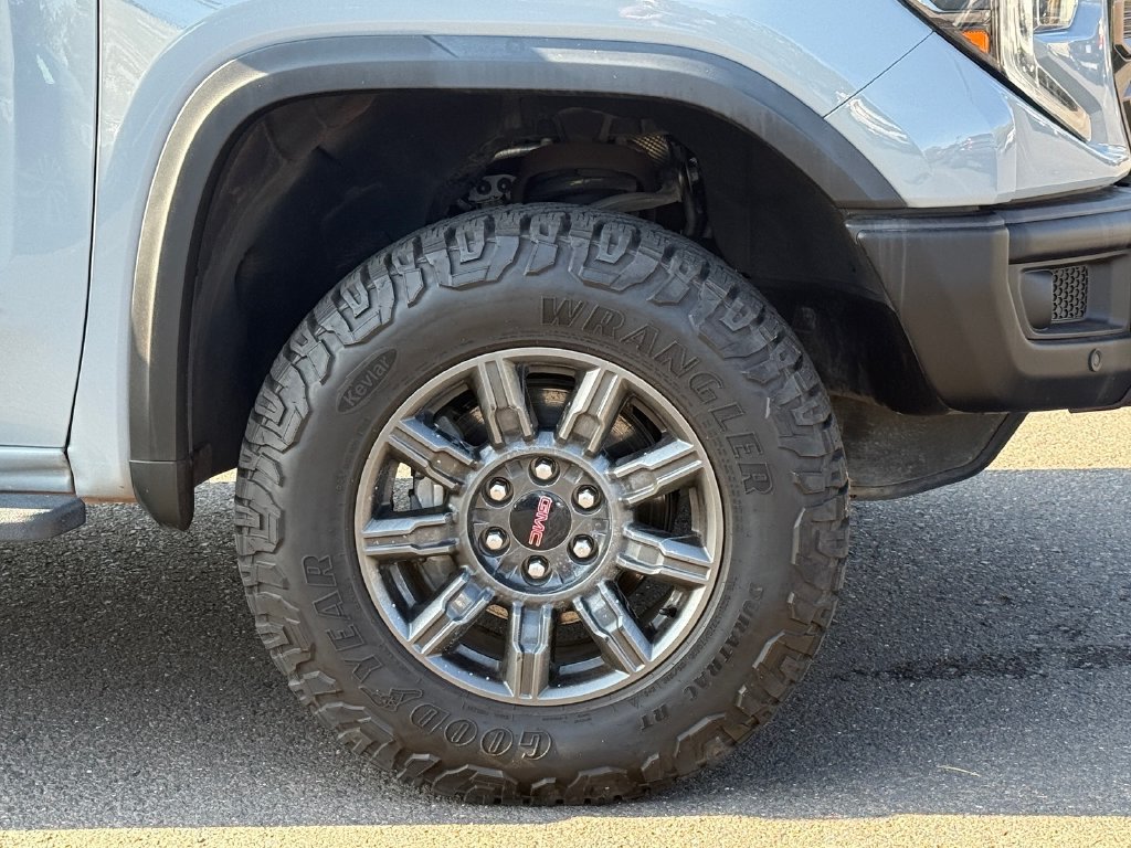 Used 2024 GMC Sierra 1500 AT4X AWD/4WD image 13