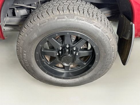 Used 2015 Ford F250 Lariat w/ Chrome Package image 11