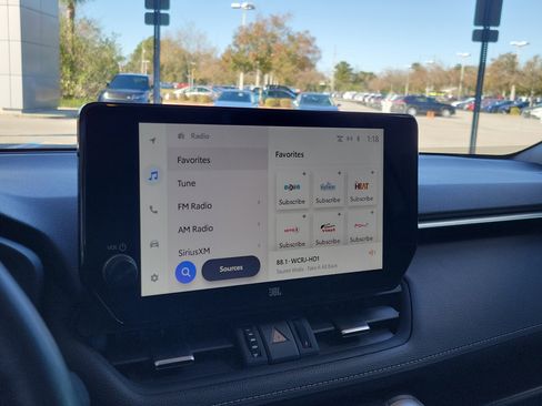 Used 2023 Toyota RAV4 Limited image 21