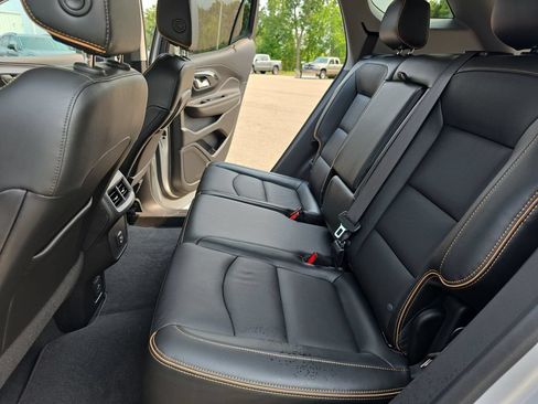 Certified 2022 GMC Terrain AT4 AWD/4WD image 14