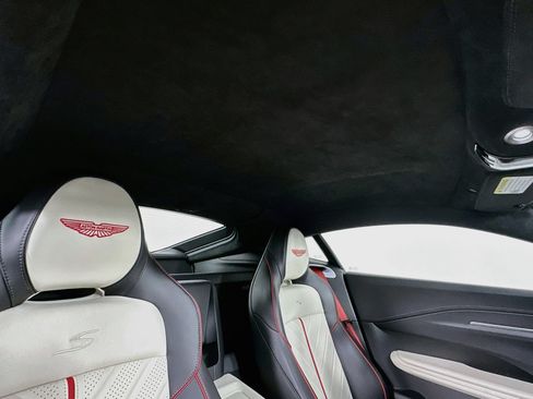 Used 2026 Aston Martin V8 Vantage S RWD image 24