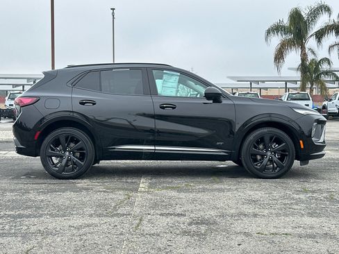 Used 2025 Buick Envision Sport Touring image 3