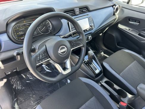 Used 2025 Nissan Versa SV w/ Trunk Package image 25