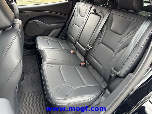 Certified 2025 Ford Mustang Mach-E Premium image 21