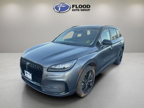 New 2026 Lincoln Corsair Premiere image 3