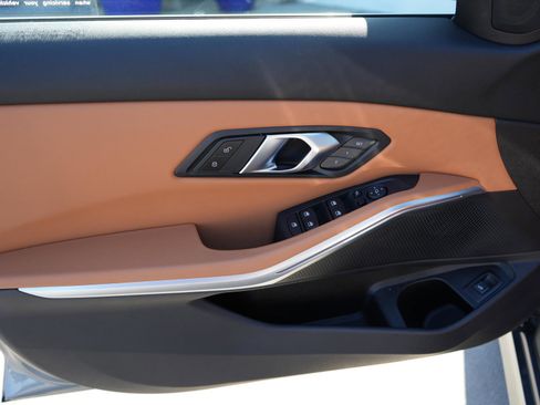 Used 2025 BMW 330i 330i Sedan RWD w/ M Sport Package image 12