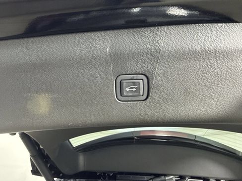 Used 2024 Buick Enclave Avenir w/ Trailering Package, 5000 lbs. AWD/4WD image 35