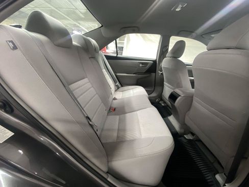 Used 2016 Toyota Camry LE FWD image 27