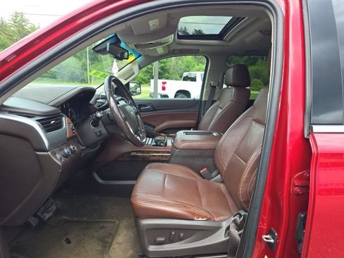 Used 2015 Chevrolet Suburban LTZ AWD/4WD image 7