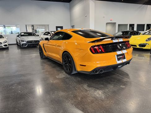 Used 2019 Ford Mustang Shelby GT350 w/ Technology Package RWD image 20