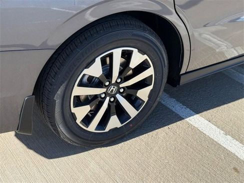 New 2026 Honda Odyssey EX-L image 4