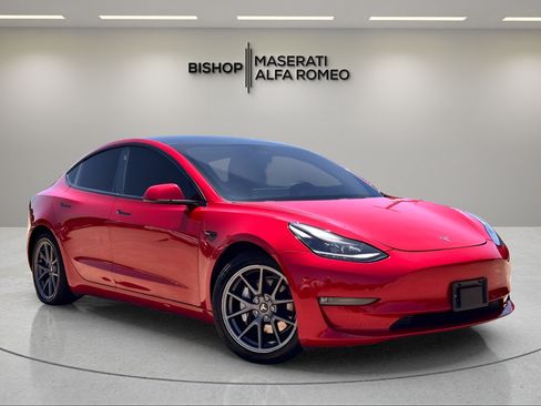 Used 2022 Tesla Model 3 Long Range AWD/4WD image 1