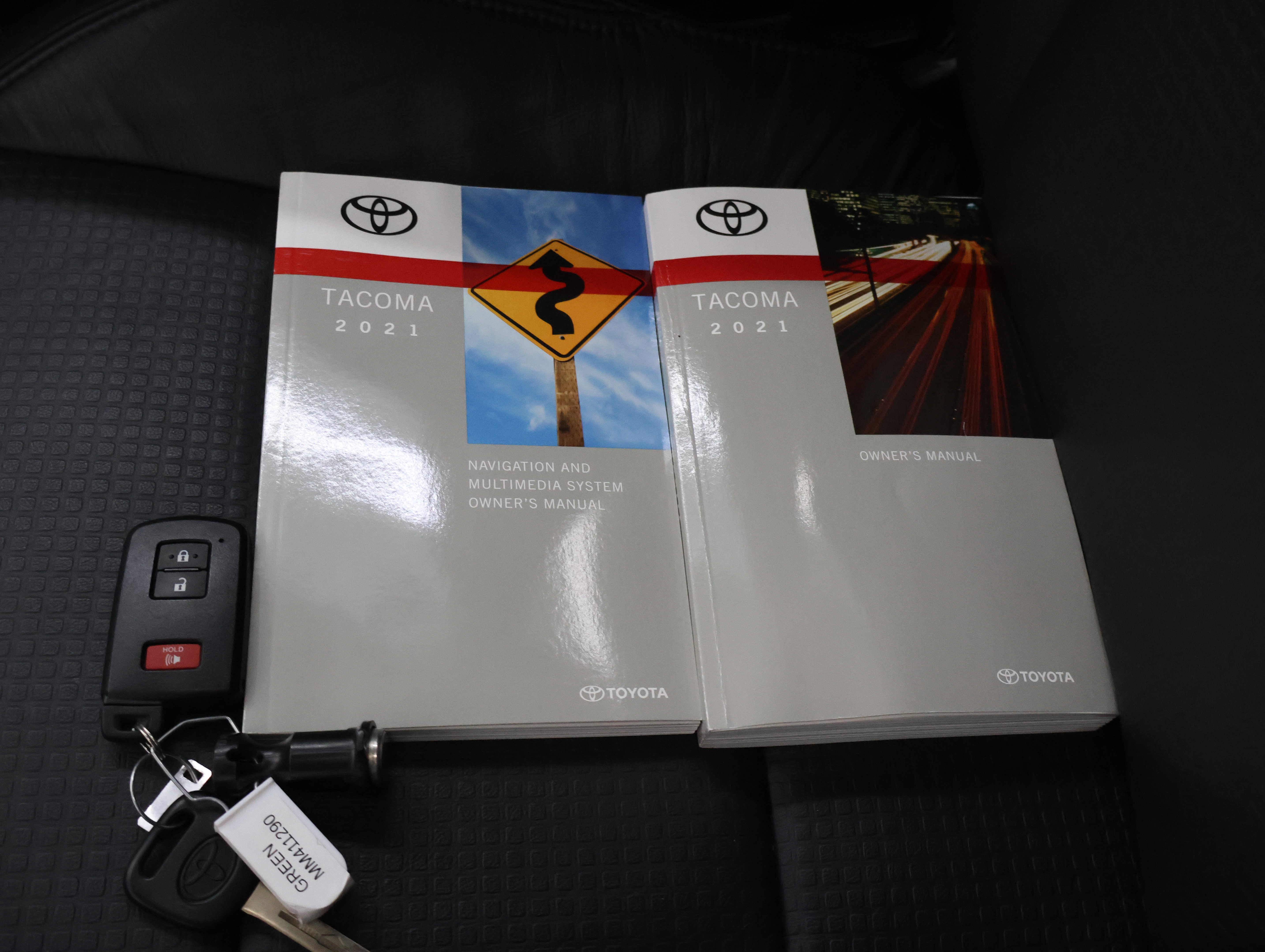 Used 2021 Toyota Tacoma TRD Off-Road w/ TRD Premium Off Road Package AWD/4WD image 56