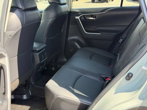 Used 2022 Toyota RAV4 XLE Premium FWD image 19