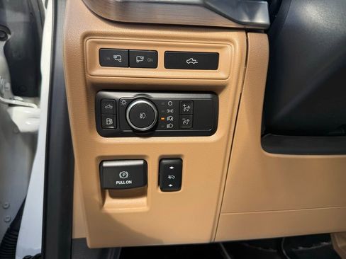 Used 2021 Ford F150 Lariat w/ Equipment Group 502A High image 44