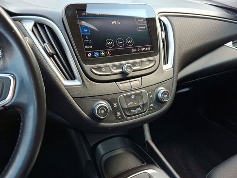 Used 2020 Chevrolet Malibu RS FWD image 20