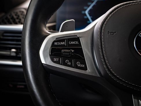 Used 2024 BMW X6 M60i w/ Dynamic Handling Package image 28