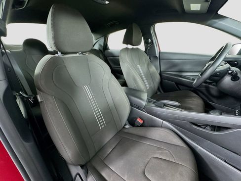 Certified 2025 Hyundai Elantra Sport FWD image 28