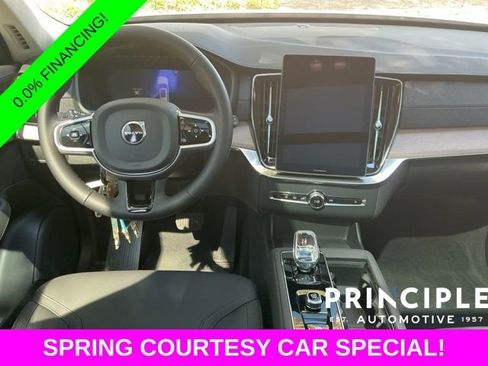 New 2026 Volvo XC90 B5 Plus w/ Protection Package Premier image 18