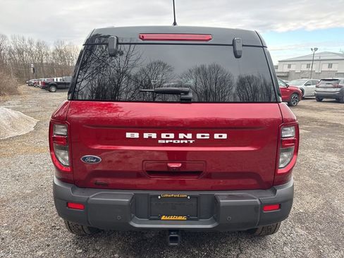 Used 2025 Ford Bronco Sport Badlands image 9