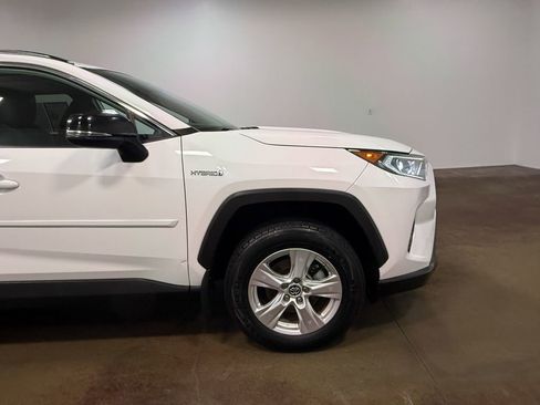 Used 2019 Toyota RAV4 XLE w/ Convenience Package AWD/4WD image 31