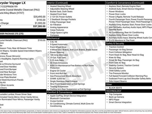 Used 2023 Chrysler Voyager LX image 11