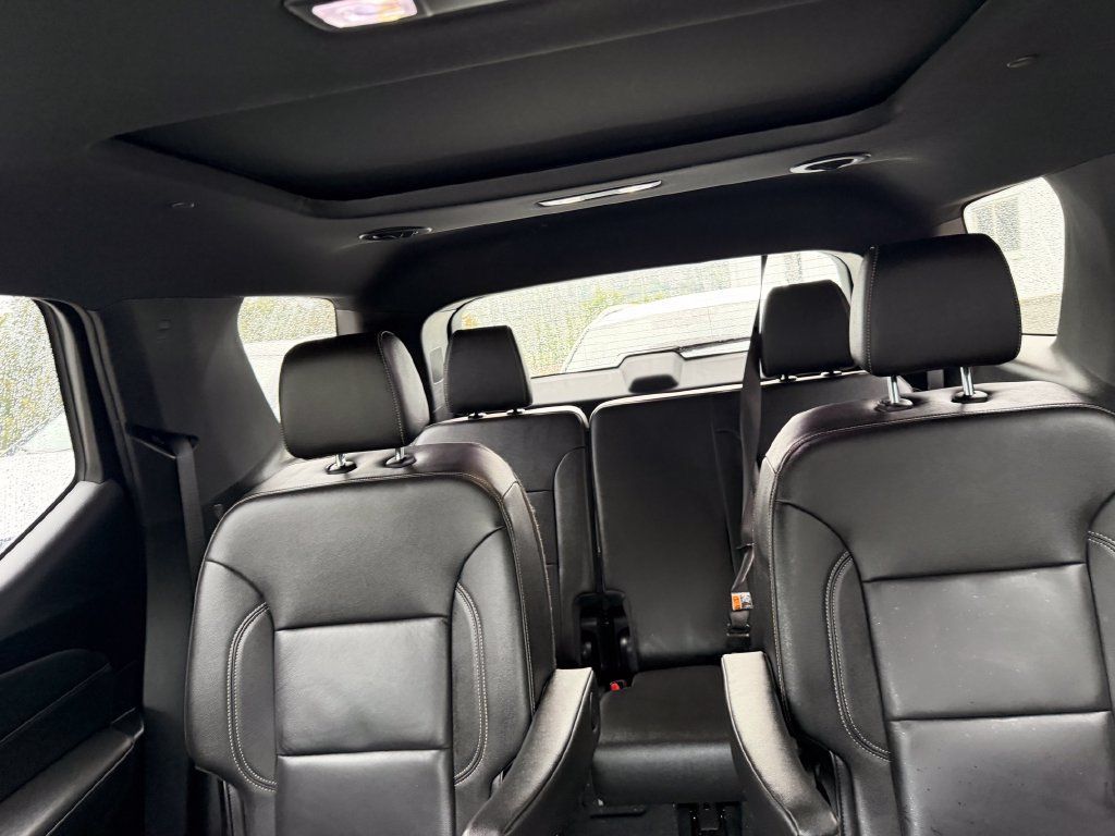 Used 2023 Chevrolet Traverse LT w/ LT Premium Package AWD/4WD image 20